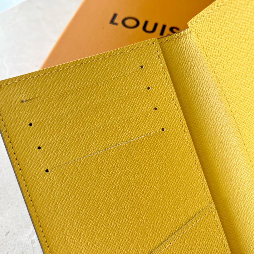 Louis Vuitton Passport Cover   M81614 - PerfectKickZ