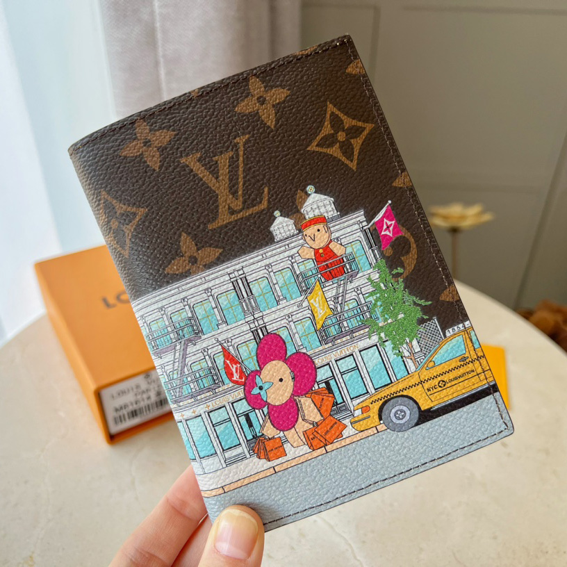 Louis Vuitton Passport Cover   M81614 - PerfectKickZ