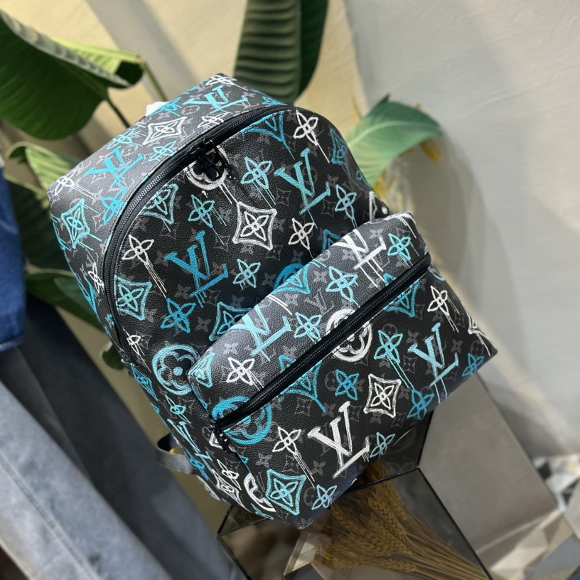 Louis Vuitton Discovery Backpack(30-40-20cm)  M21395 - 