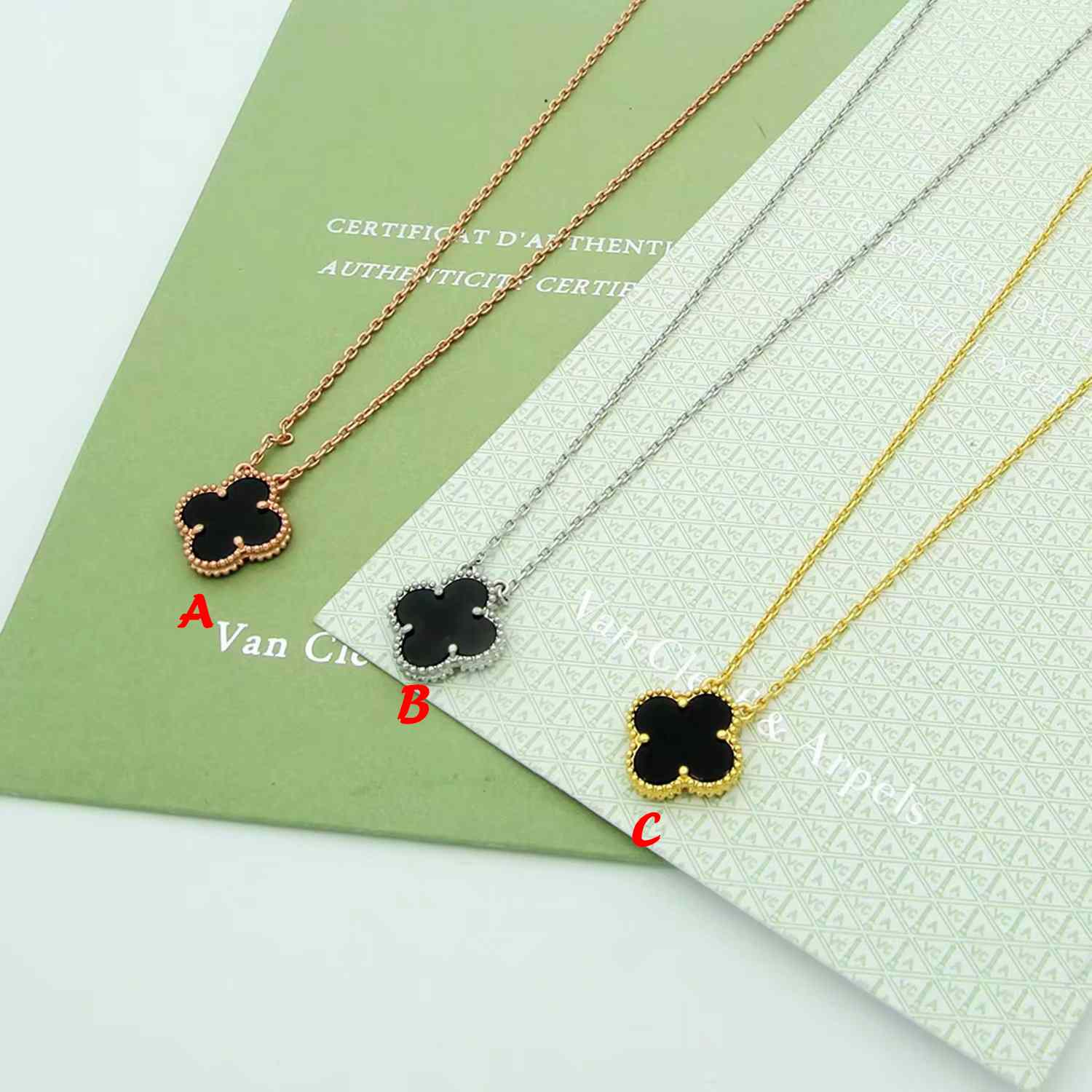 Van Cleef & Arpels Necklace - PerfectKickZ