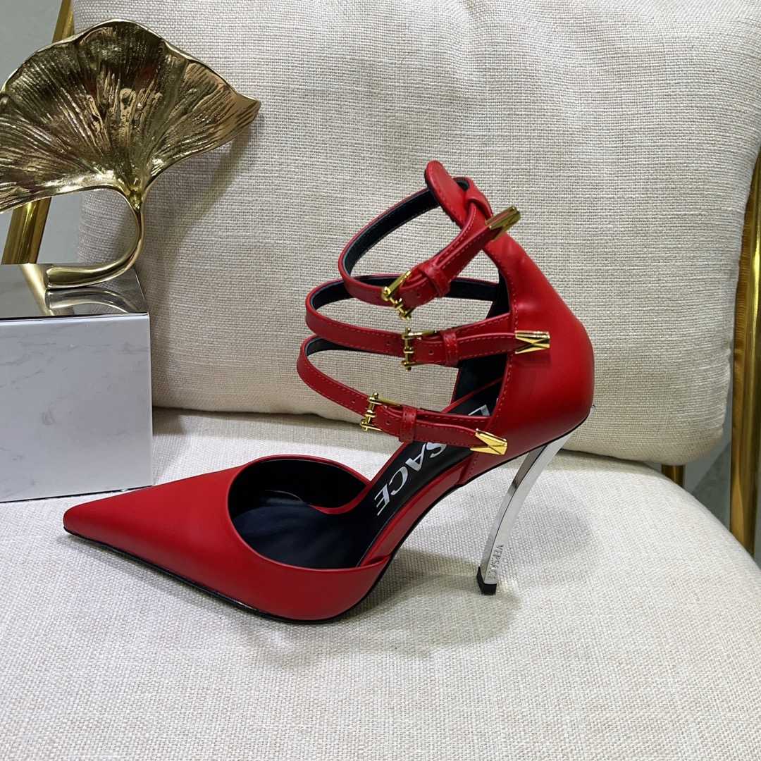 Versace Pin-Point Pumps - PerfectKickZ
