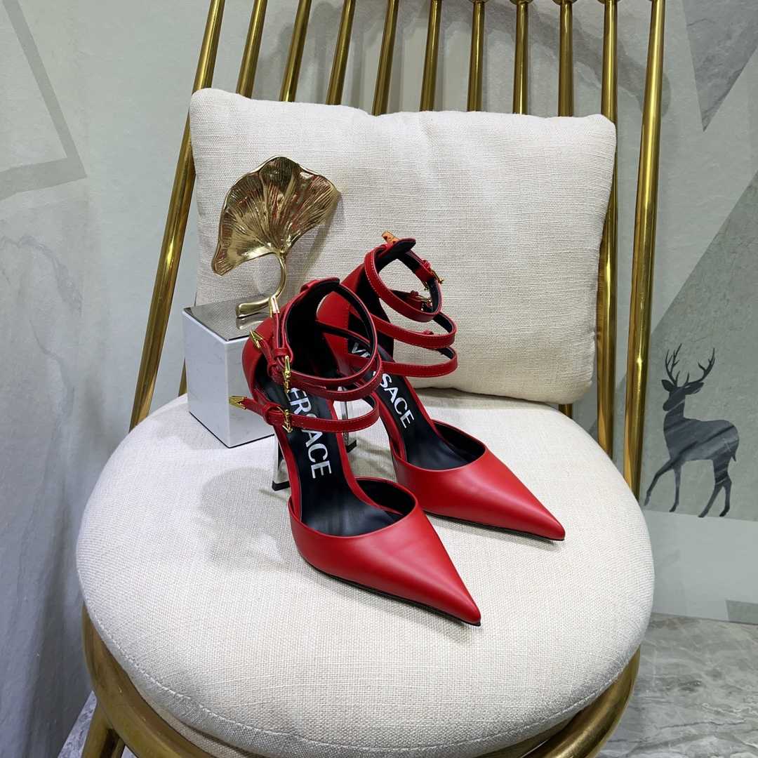 Versace Pin-Point Pumps - PerfectKickZ