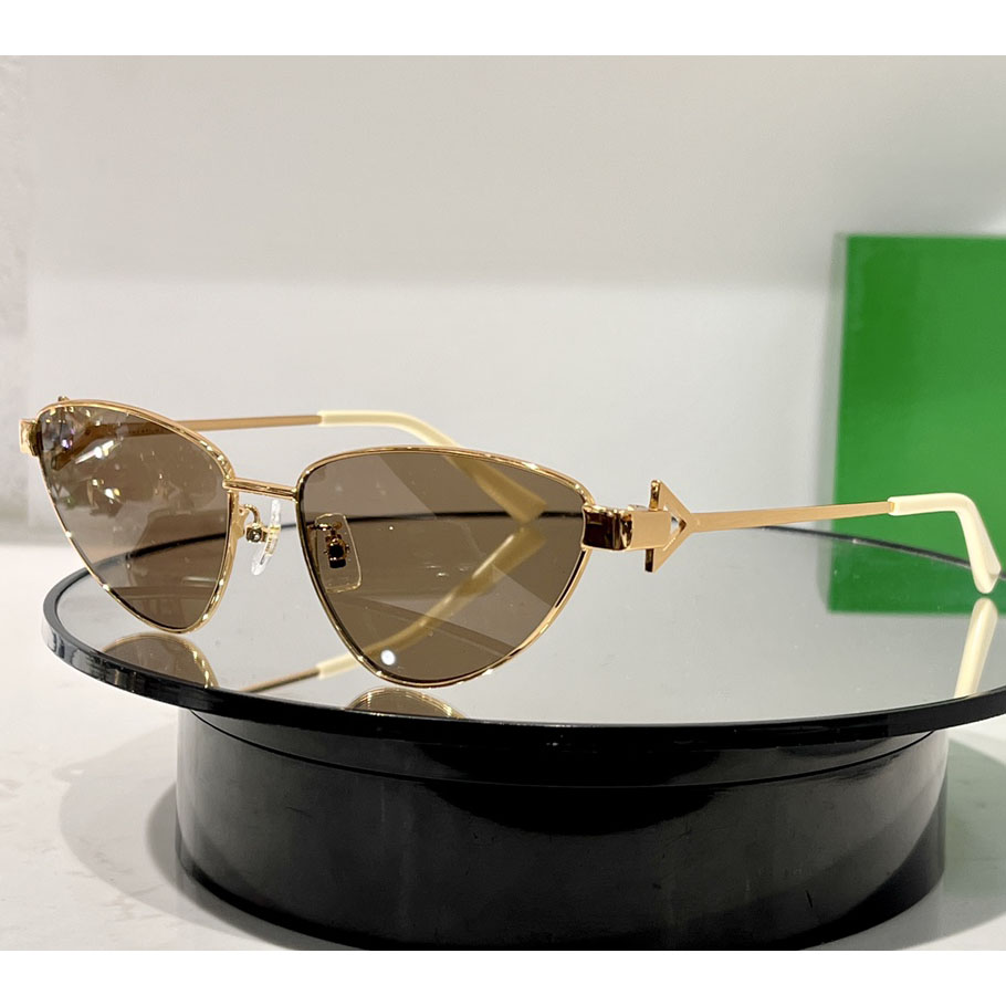 Bottega Veneta Turn Cat-Eye Sunglasses    BV1186S - PerfectKickZ