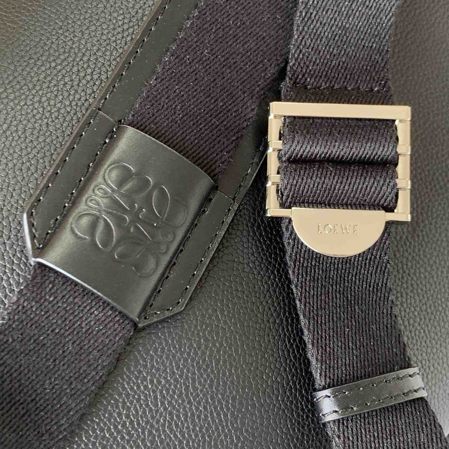 Loewe Military Backpack In Soft Grained Calfskin - 