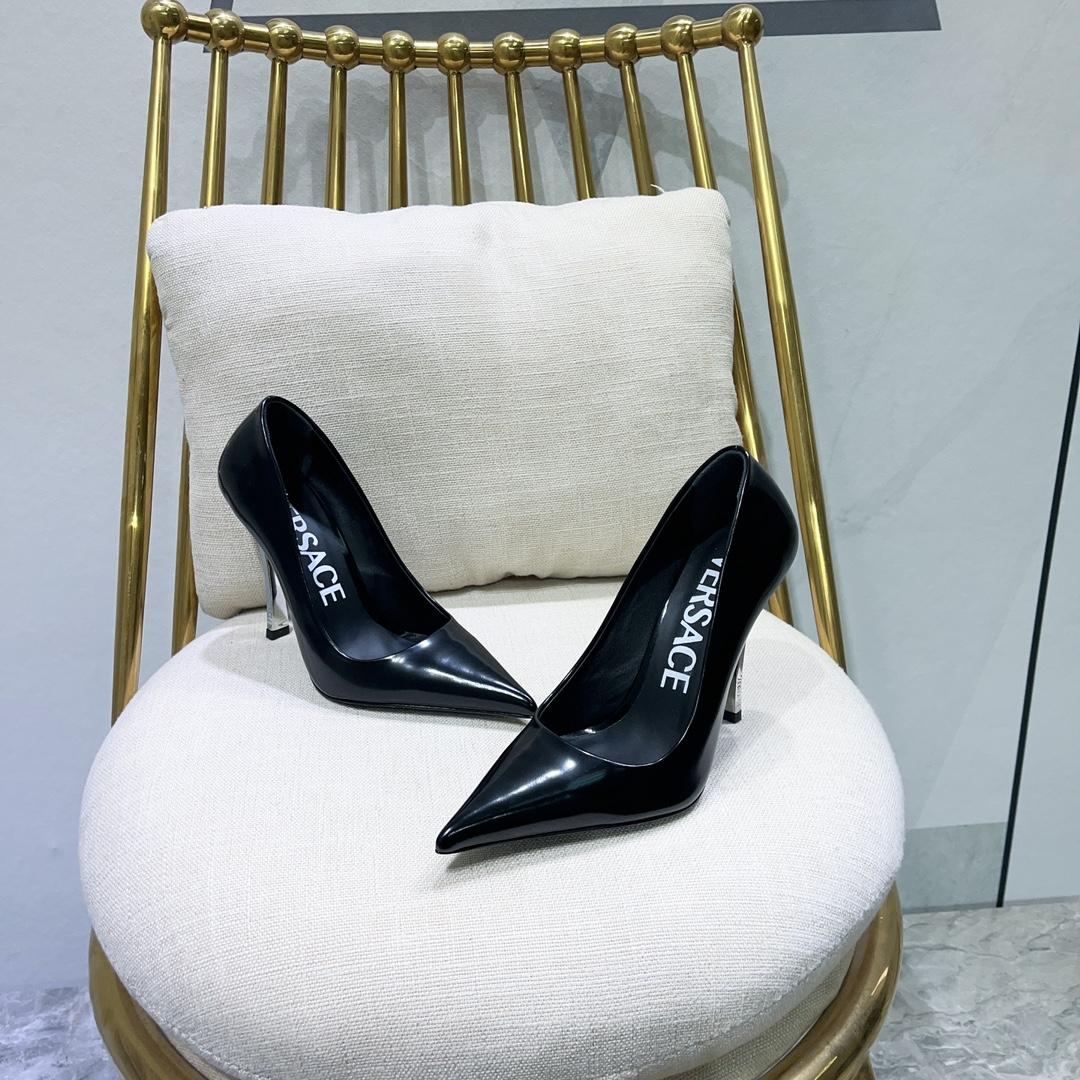 Versace Pin-Point Pumps - PerfectKickZ