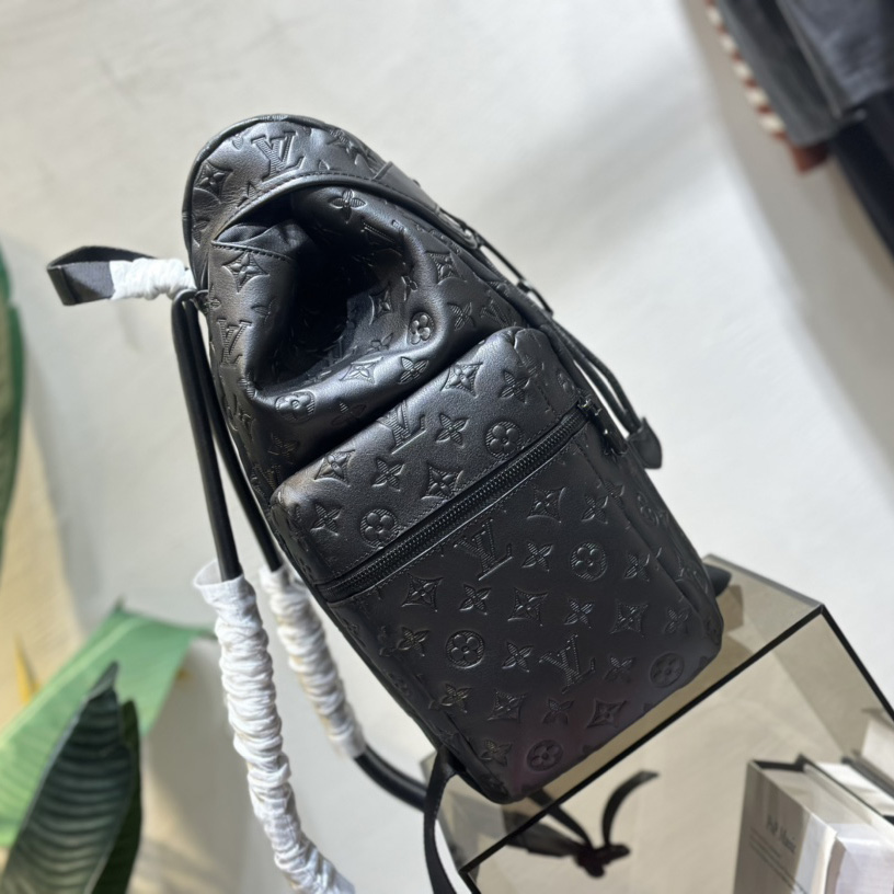 Louis Vuitton Discovery Backpack GM(35-54.5-19cm)  M43680 - PerfectKickZ