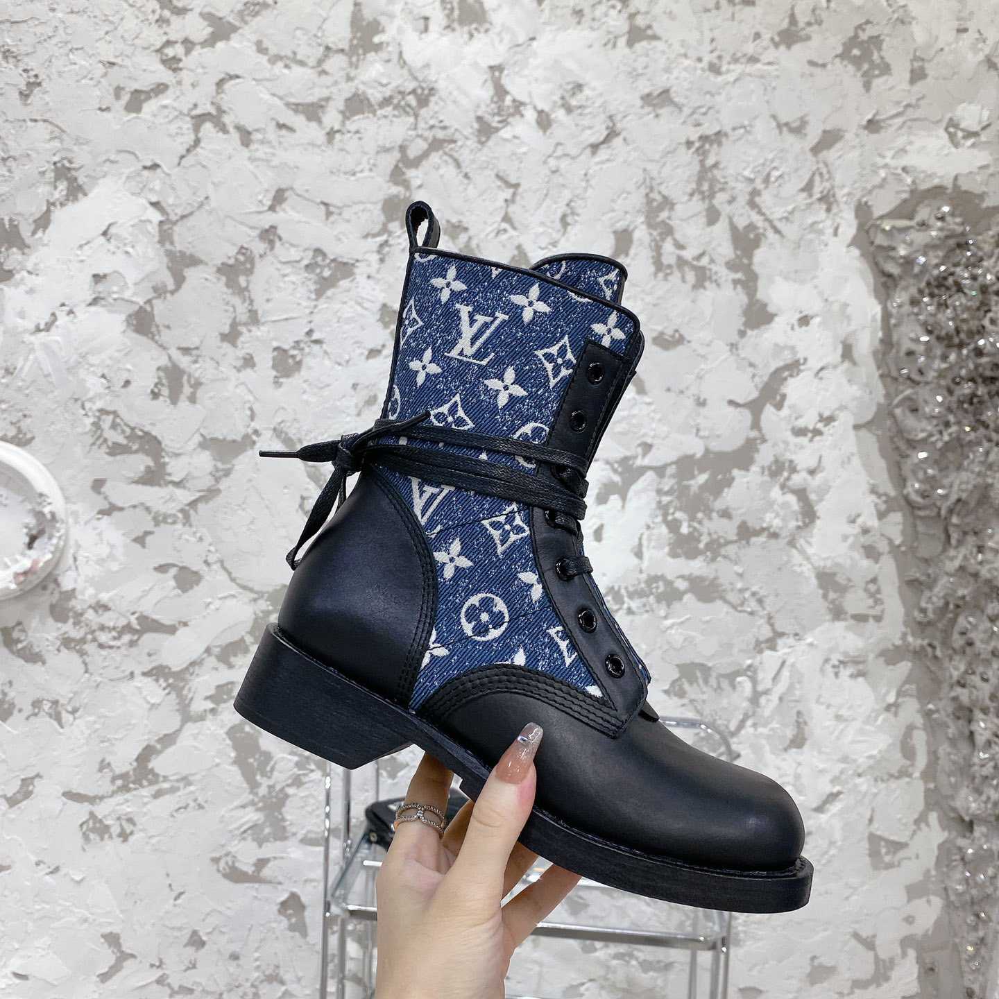 Louis Vuitton Metropolis Flat Ranger - PerfectKickZ