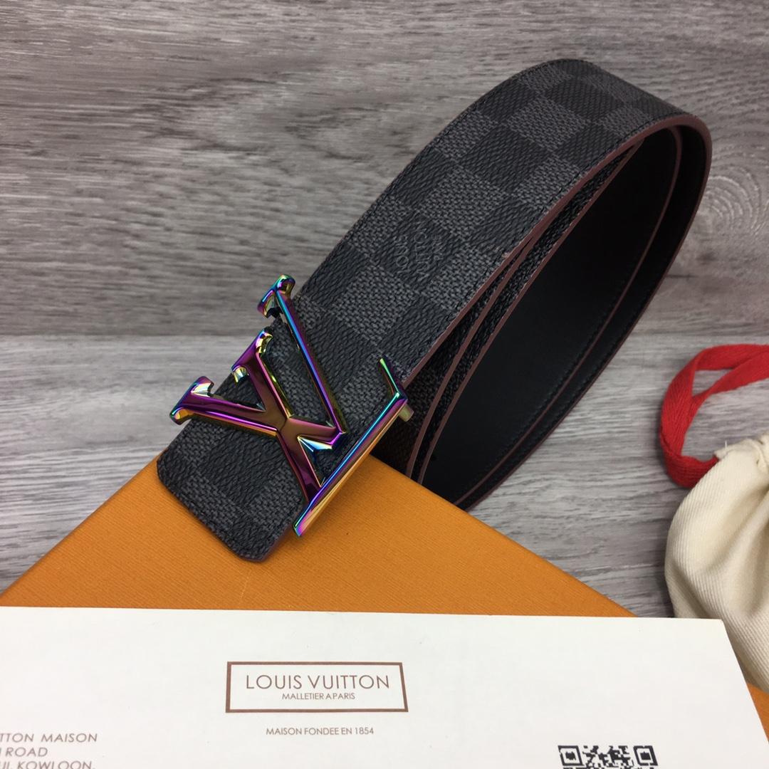 Louis Vuitton  LV Initiales 40mm Reversible Belt - 