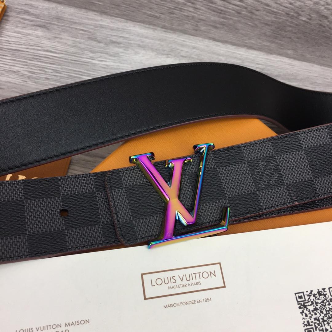 Louis Vuitton  LV Initiales 40mm Reversible Belt - 