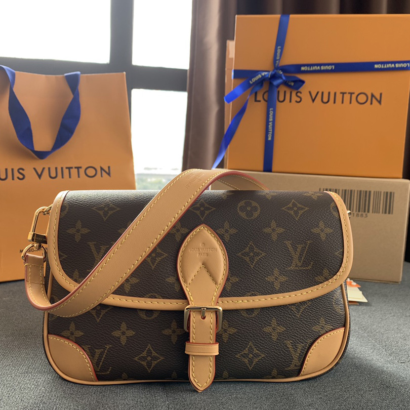 Louis Vuitton Diane(25-9-15cm)   M45985 - PerfectKickZ