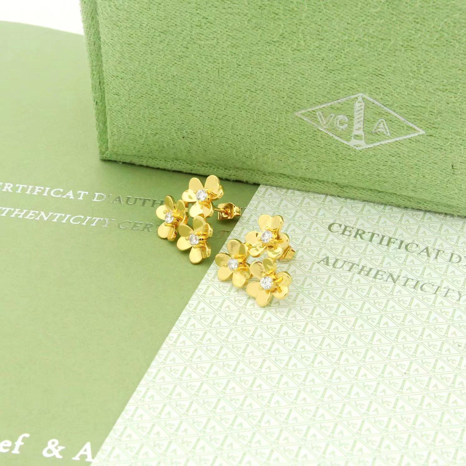 Van Cleef & Arpels Earrings - PerfectKickZ