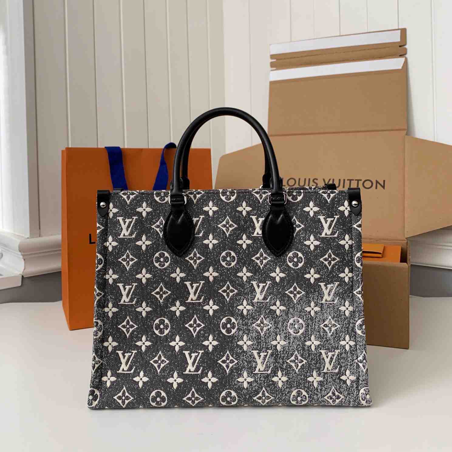 Louis Vuitton OnTheGo MM(35-27-14cm) - PerfectKickZ