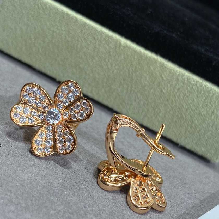 Van Cleef & Arpels Earrings - PerfectKickZ