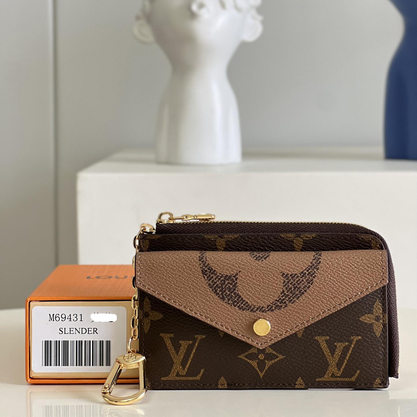 Louis Vuitton  Card Holder Recto Verso(13-9.5-2.5cm)  M81303 - PerfectKickZ