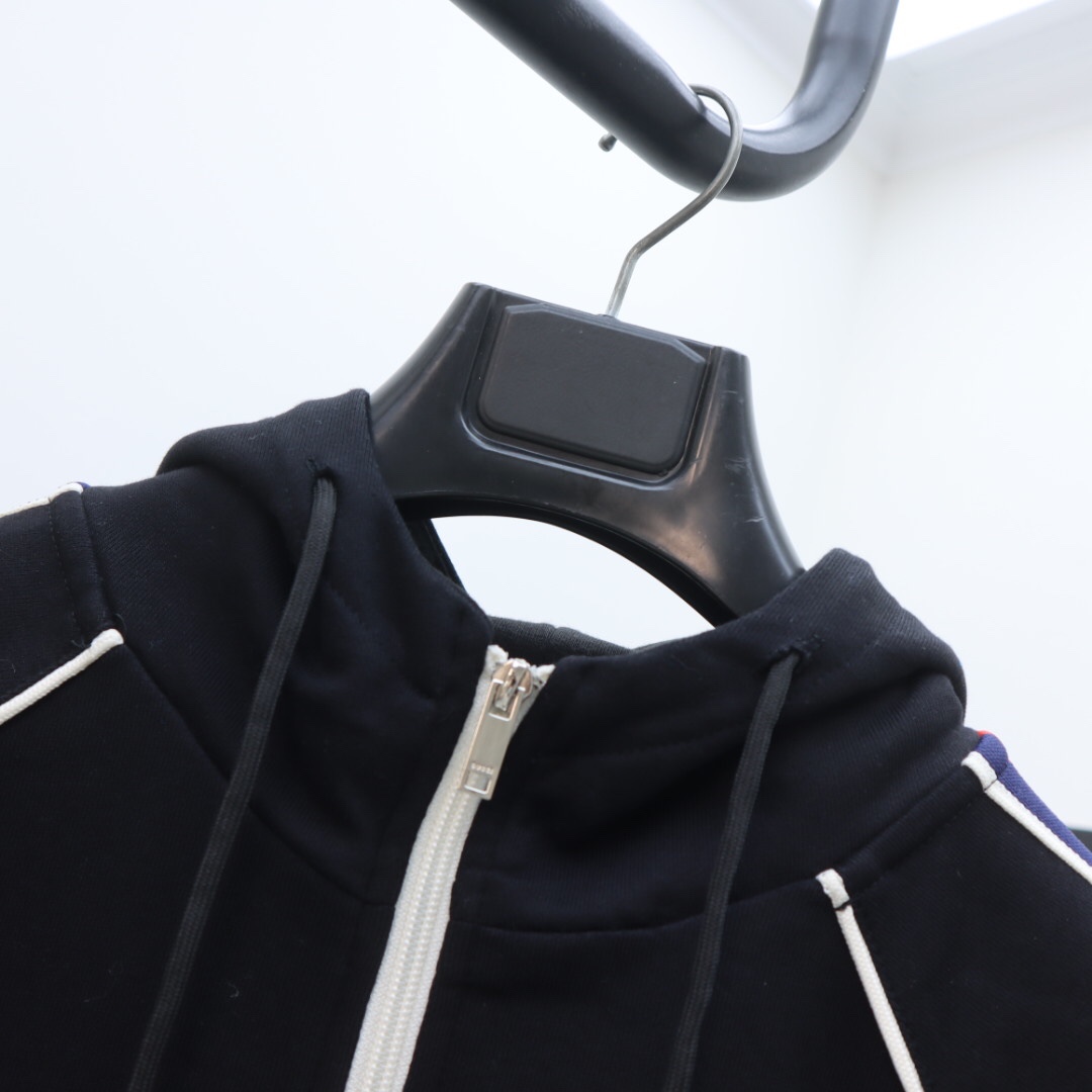 Gucci Zip Jacket & Jogging Pants - PerfectKickZ
