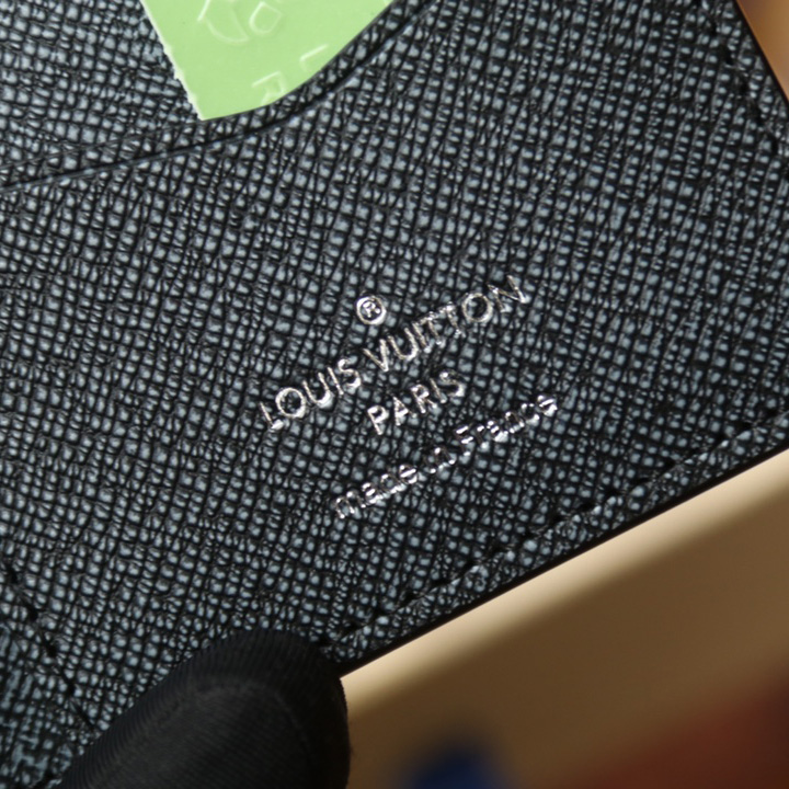 Louis Vuitton Pocket Organizer (7.5-11.1-1cm)   M81789 - PerfectKickZ