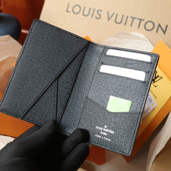 Louis Vuitton Pocket Organizer (7.5-11.1-1cm)   M81789 - PerfectKickZ