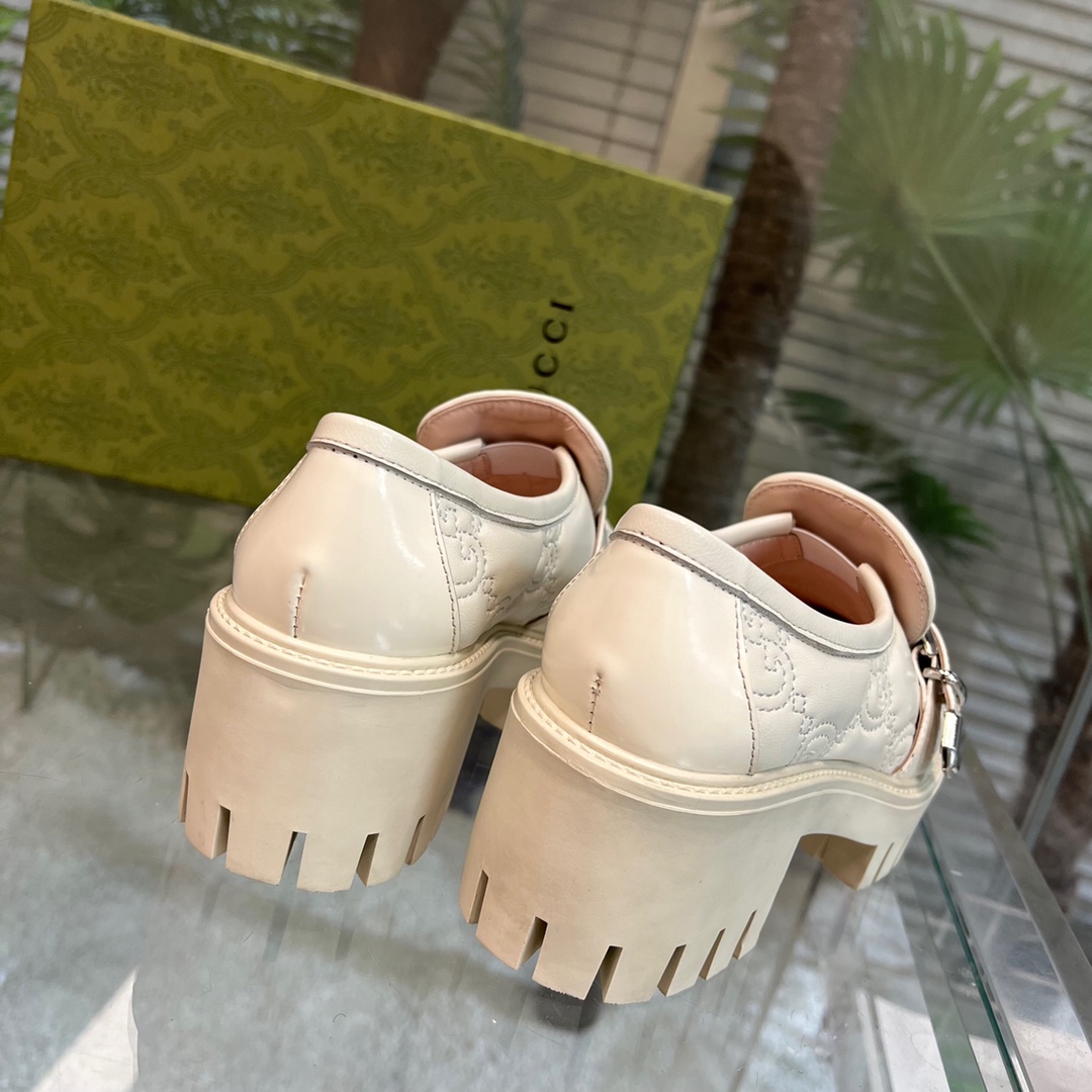 Gucci Women's GG Matelassé Shoe - PerfectKickZ