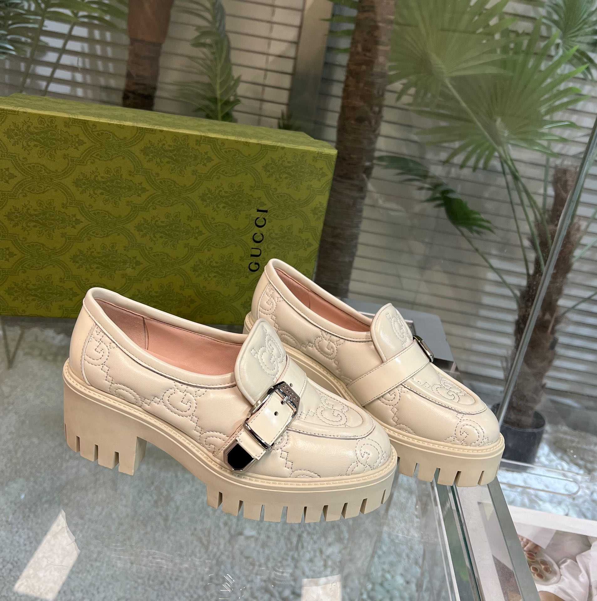 Gucci Women's GG Matelassé Shoe - PerfectKickZ