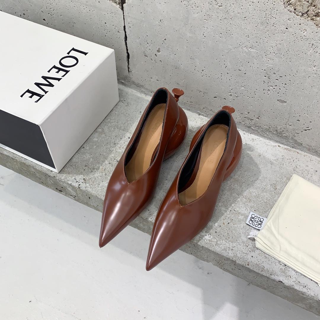 Loewe Balloon Pump In Calfskin - PerfectKickZ