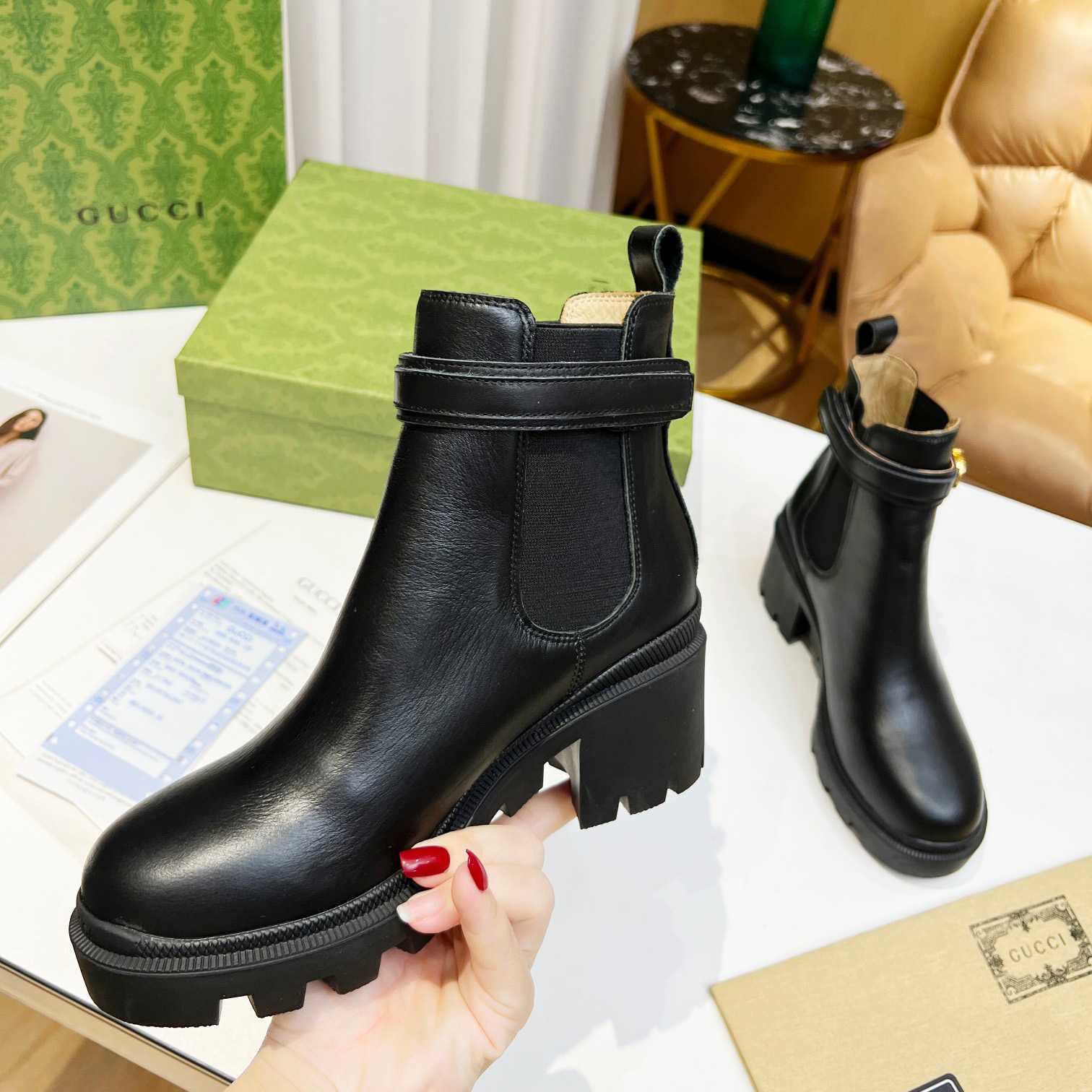 Gucci Women's Ankle Boot With Logo - PerfectKickZ