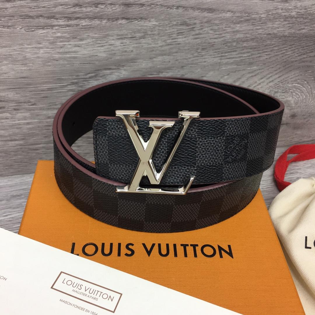 Louis Vuitton  LV Initiales 40mm Reversible Belt - PerfectKickZ