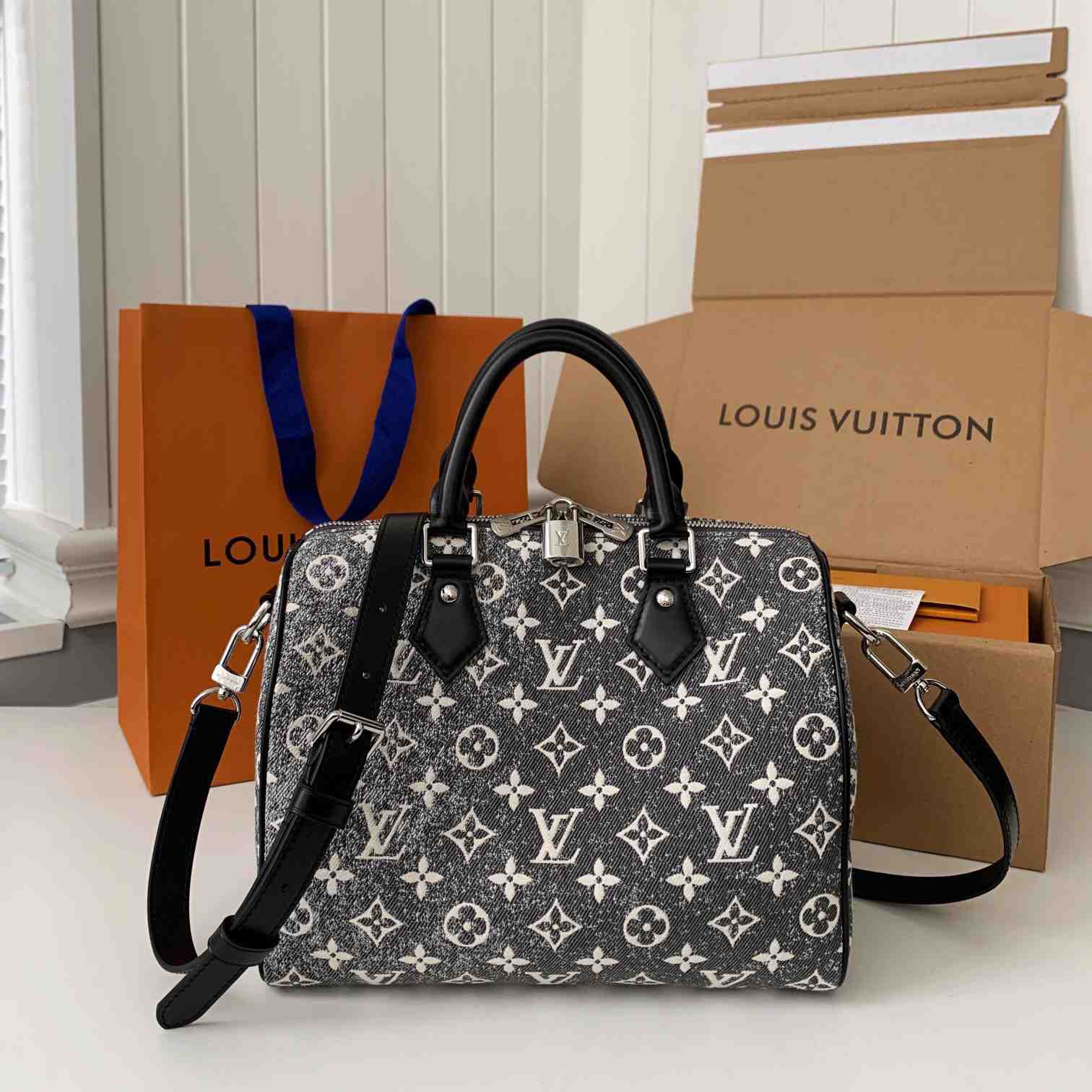 Louis Vuitton Speedy Bandoulière 25(25-19-15cm) - PerfectKickZ