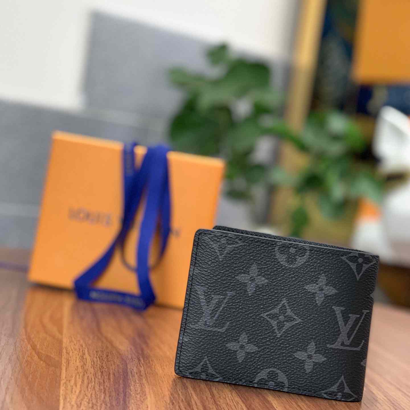 Louis Vuitton Multiple Wallet (11-8.5-1cm)     M61695 - PerfectKickZ