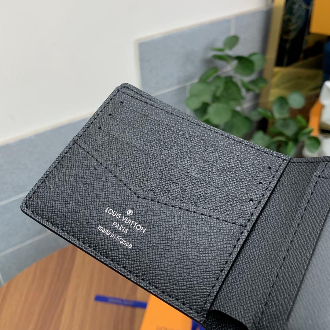 Louis Vuitton Multiple Wallet (11-8.5-1cm)     M61695 - PerfectKickZ