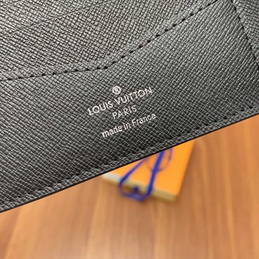 Louis Vuitton Multiple Wallet (11-8.5-1cm)     M61695 - PerfectKickZ