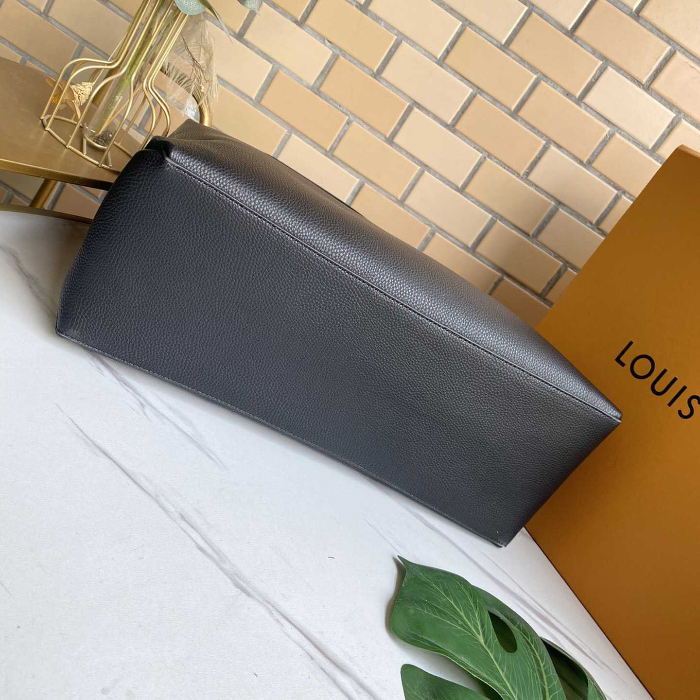 Louis Vuitton Lockme Shopper(42-28-15cm)   M57345 - PerfectKickZ