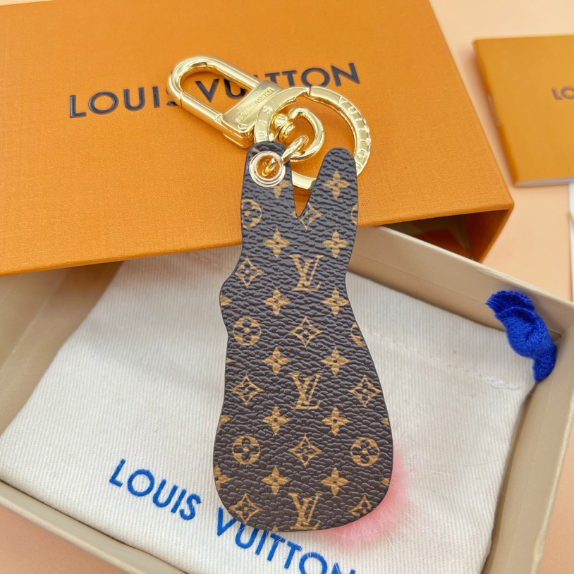 Louis Vuitton LV Bunny Key Holder    M00994 - PerfectKickZ
