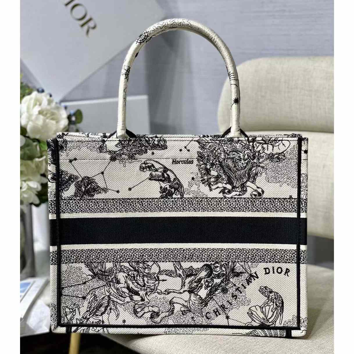 Dior Oblique Embroidered Book Tote（36.5-28-17.5CM）-Embroiderable Characters - PerfectKickZ