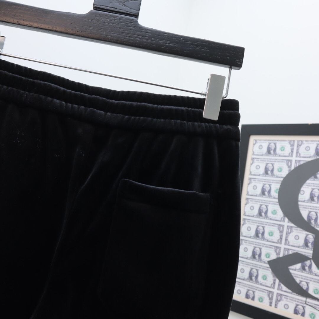 Gucci Zip Jacket & Jogging Pants - 