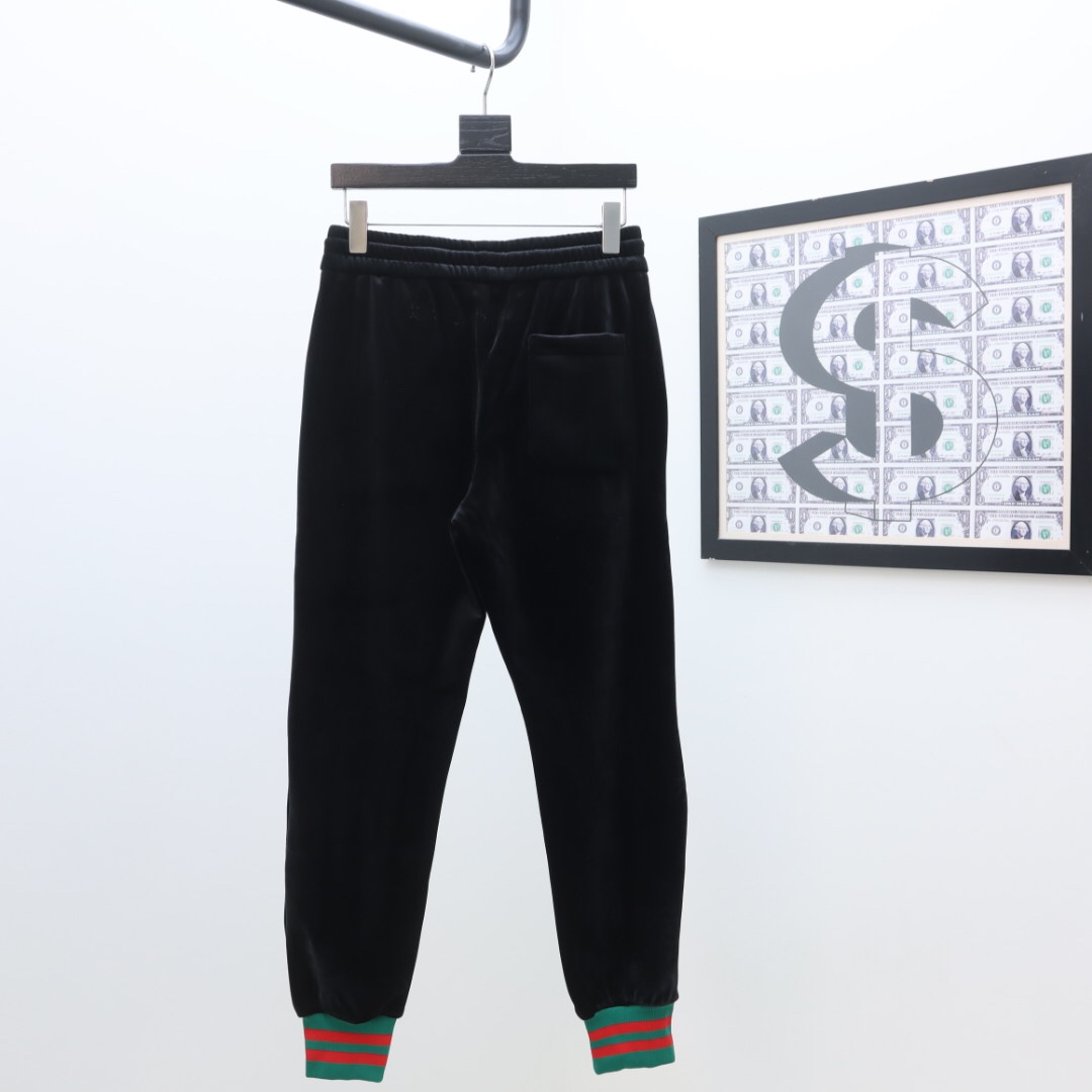 Gucci Zip Jacket & Jogging Pants - 
