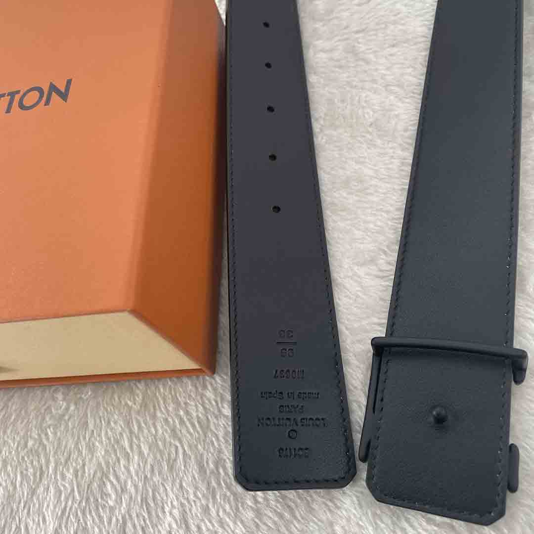 Louis Vuitton LV Shape 40MM Reversible Belt    M0637U - PerfectKickZ