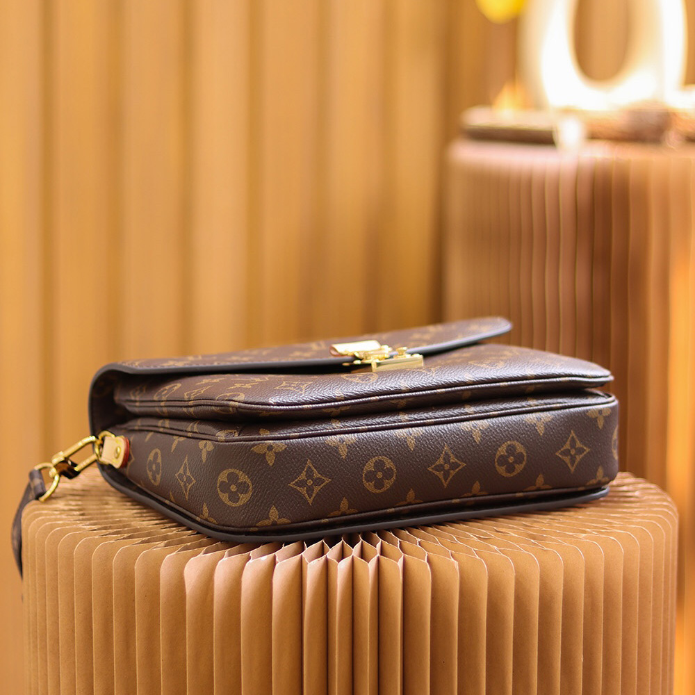 Louis Vuitton Pochette Métis Bag (25*19*7cm)   M44875 - PerfectKickZ