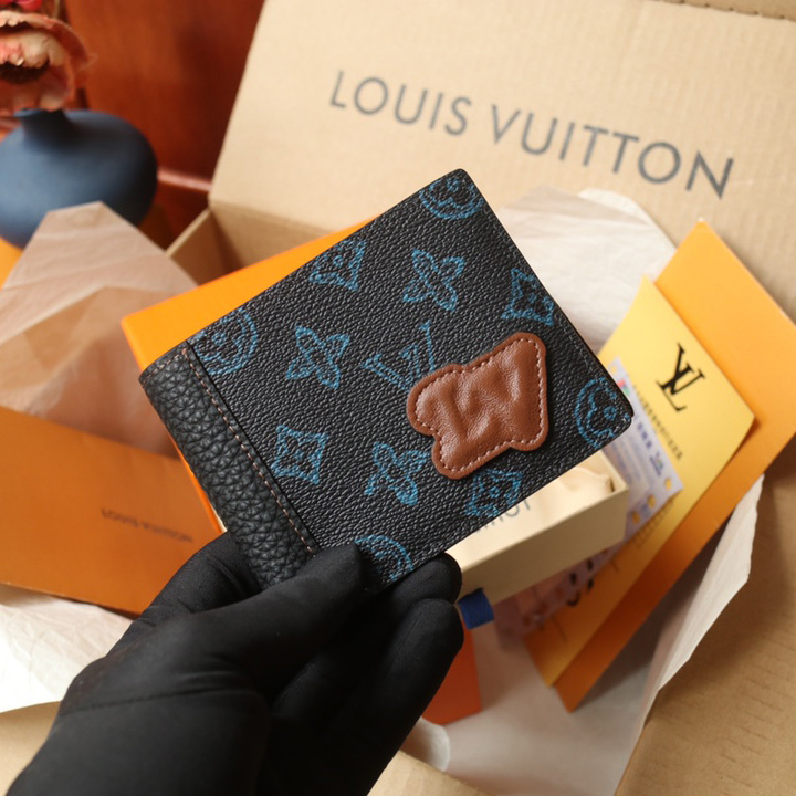 Louis Vuitton Slender Wallet (11-8.5-2cm)   M81821 - PerfectKickZ