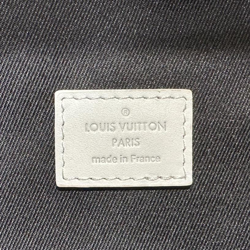 Louis Vuitton Discovery Backpack(30-40-20cm)  M21391 - 