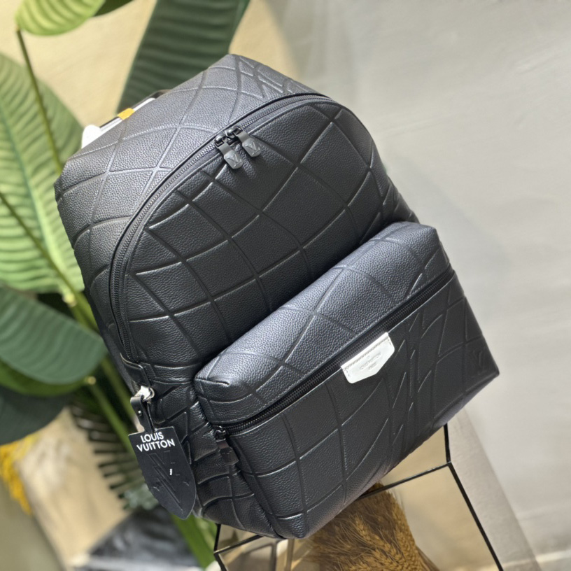 Louis Vuitton Discovery Backpack(30-40-20cm)  M21391 - 