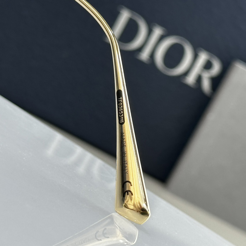 Dior 30Montaigne S7U Sunglasses - PerfectKickZ