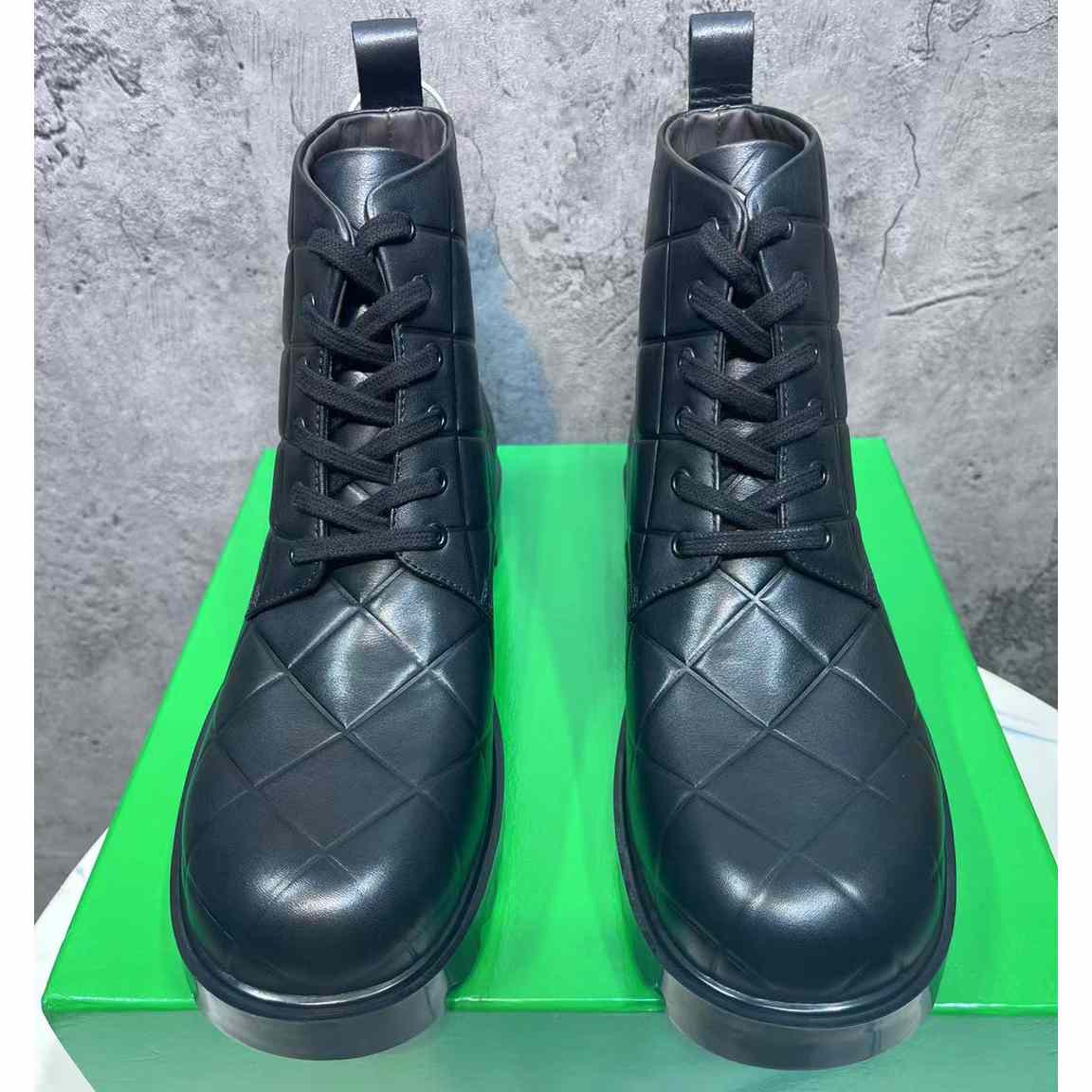 Bottega Veneta Strut Grid Padded Leather Lace-Up Ankle Boots - PerfectKickZ