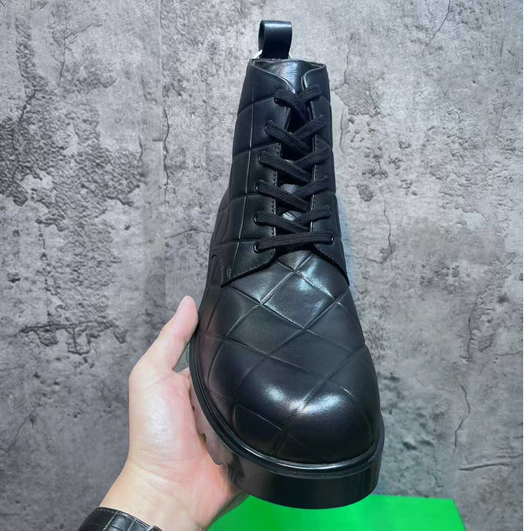 Bottega Veneta Strut Grid Padded Leather Lace-Up Ankle Boots - PerfectKickZ