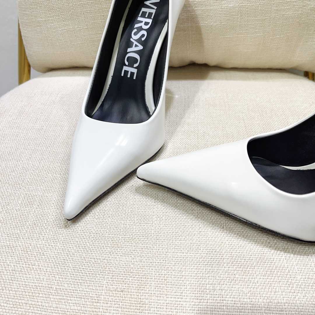 Versace Pin-Point Pumps - PerfectKickZ