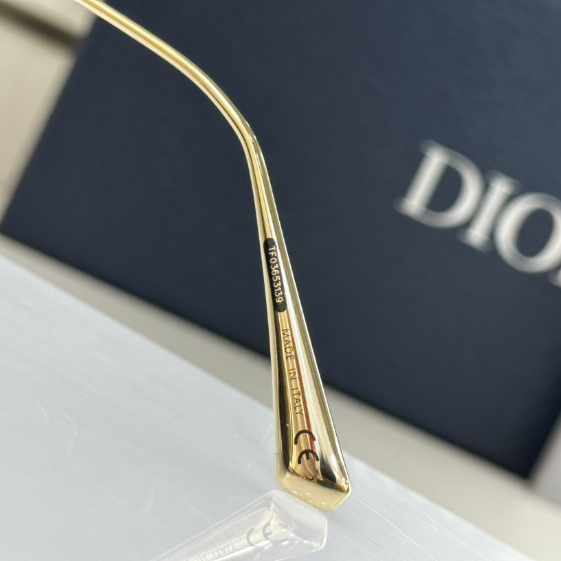 Dior 30Montaigne S7U Sunglasses - PerfectKickZ