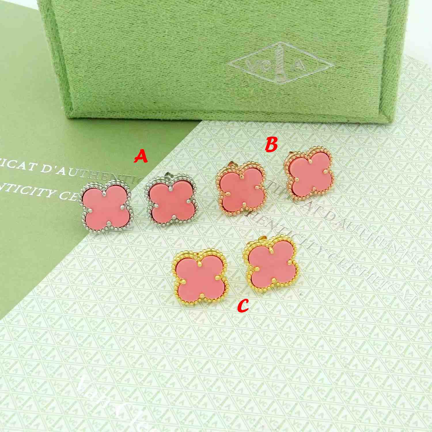 Van Cleef & Arpels Earrings - PerfectKickZ