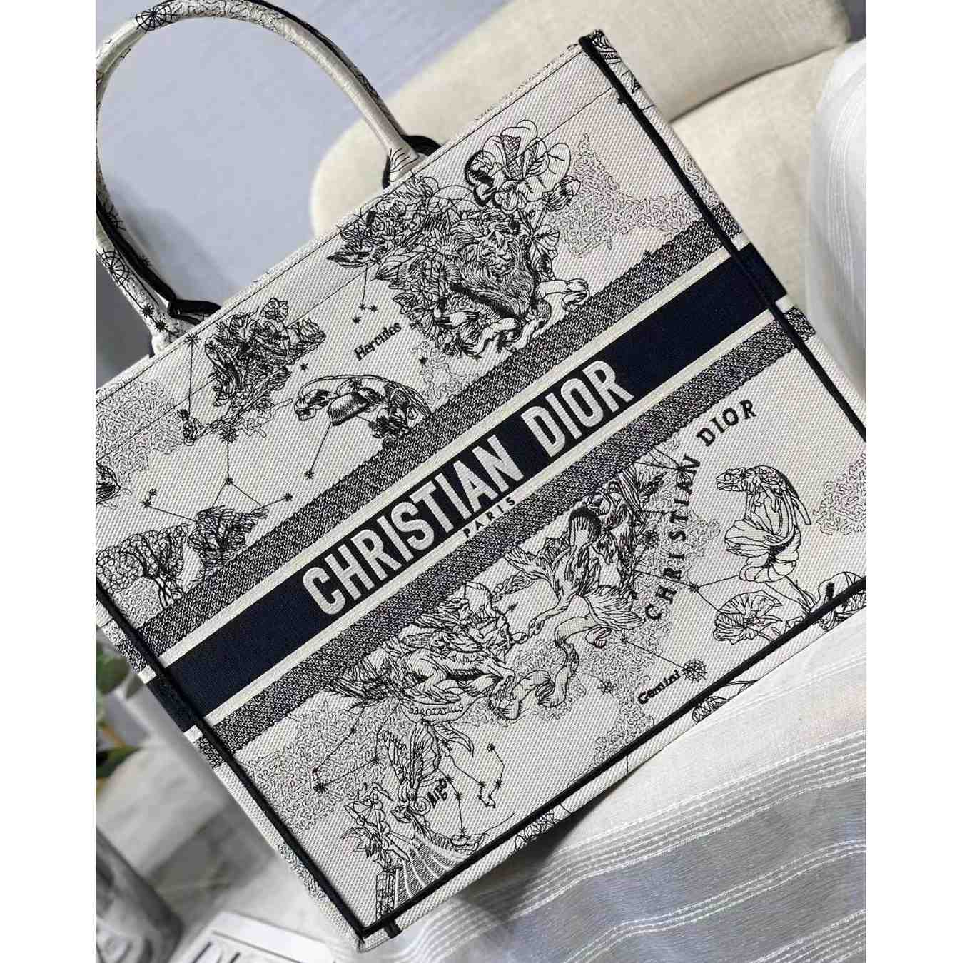 Dior Oblique Embroidered Book Tote(41.5-25-18cm)-Embroiderable Characters - 