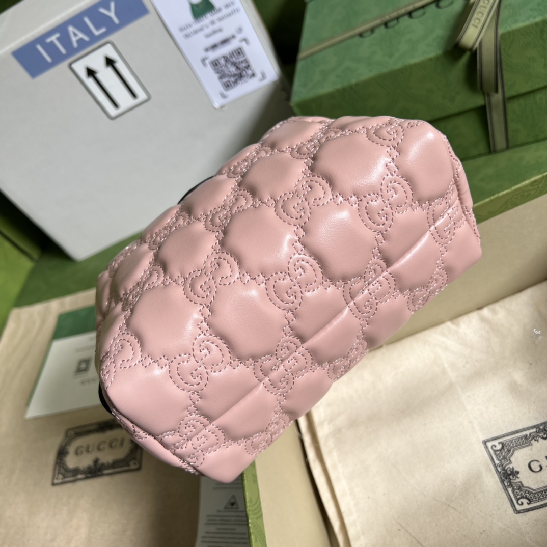 Gucci GG Matelassé Beauty Case(16*12.5*9cm) - PerfectKickZ