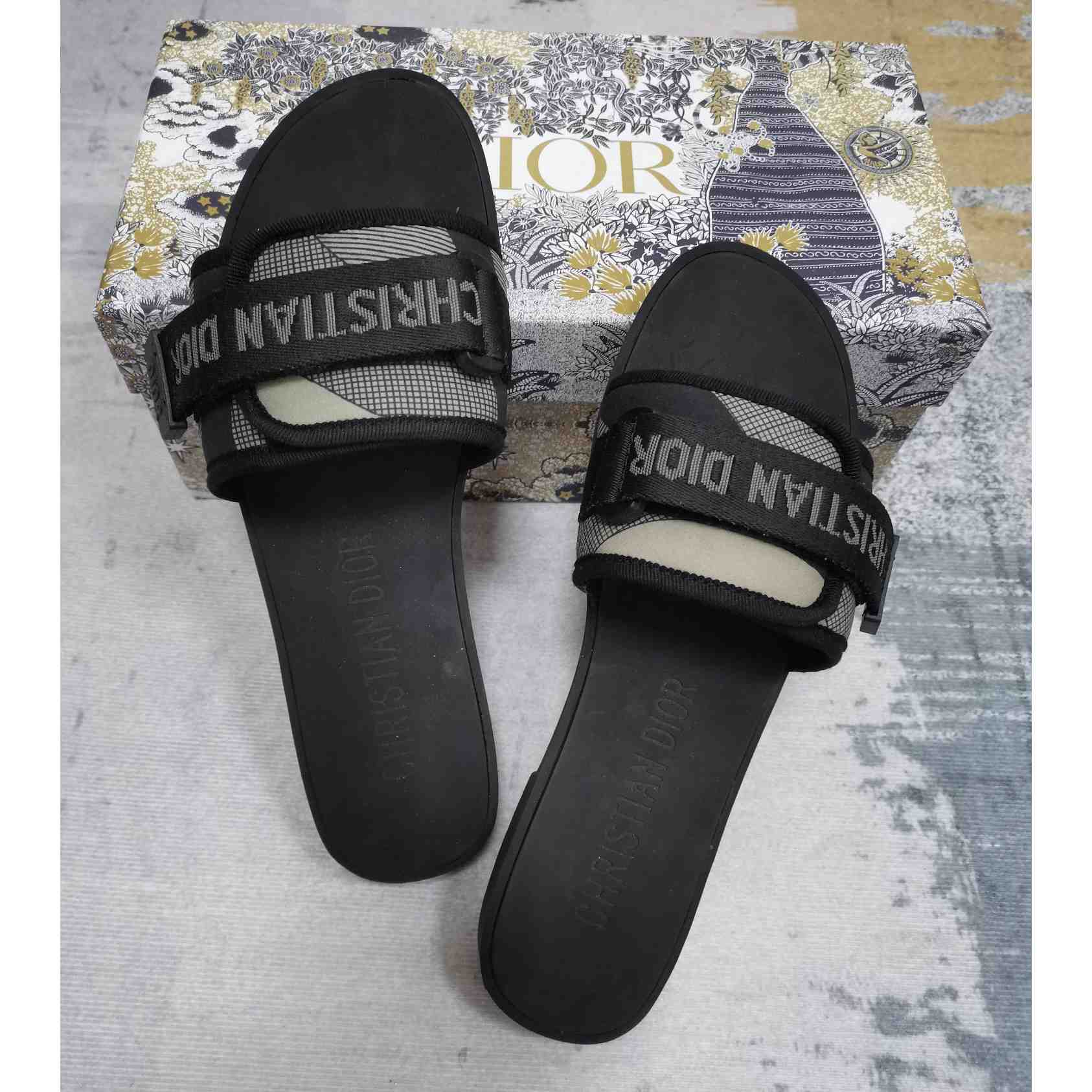 Dior Evolution Slide - 