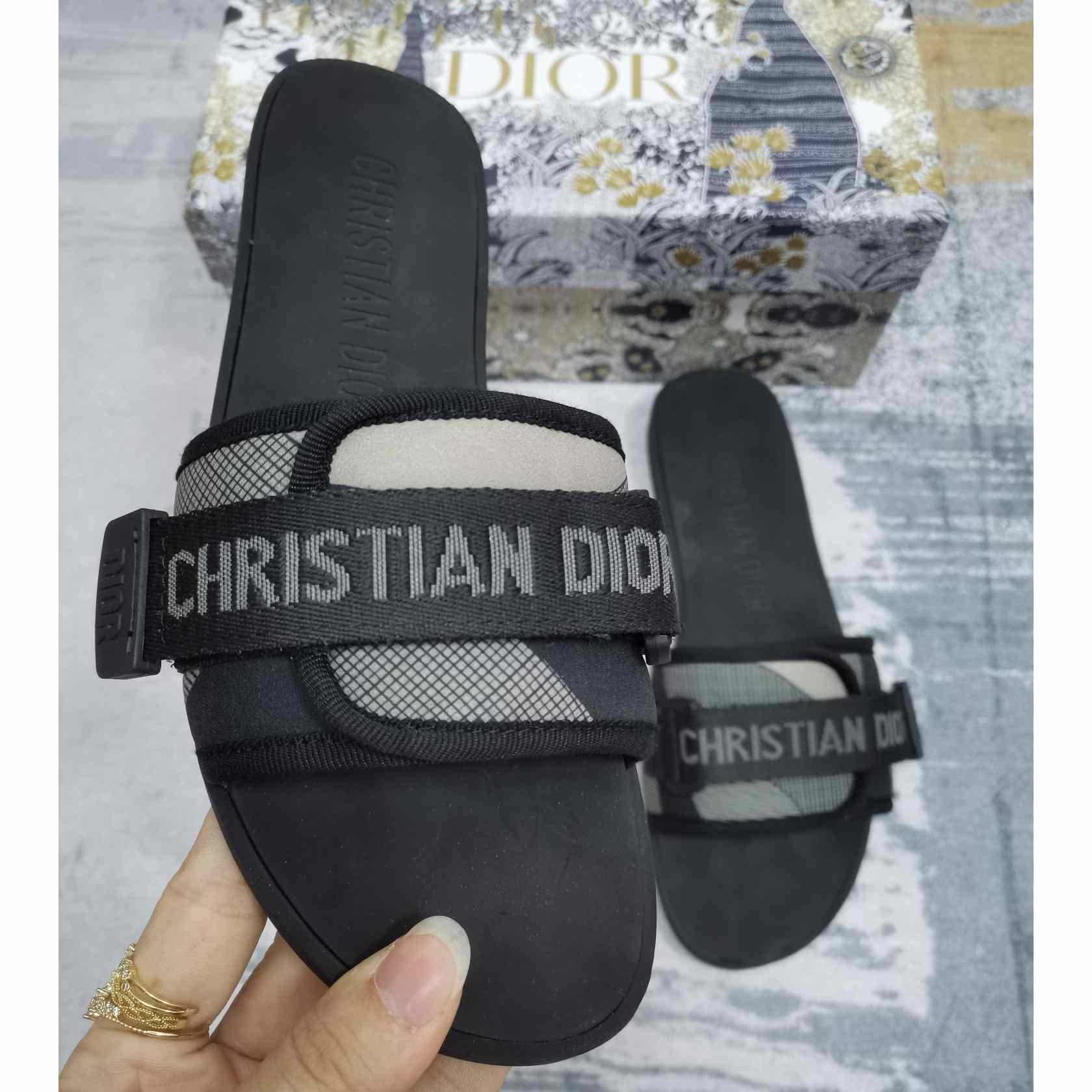 Dior Evolution Slide - 
